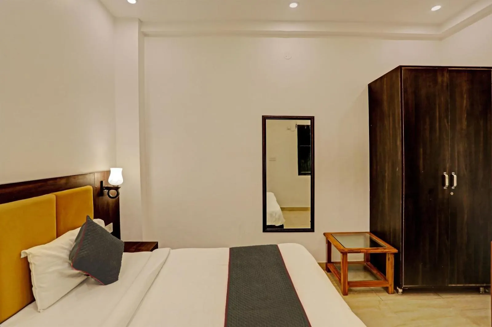 Hotel Golden Prime King New Delhi 4*,  India