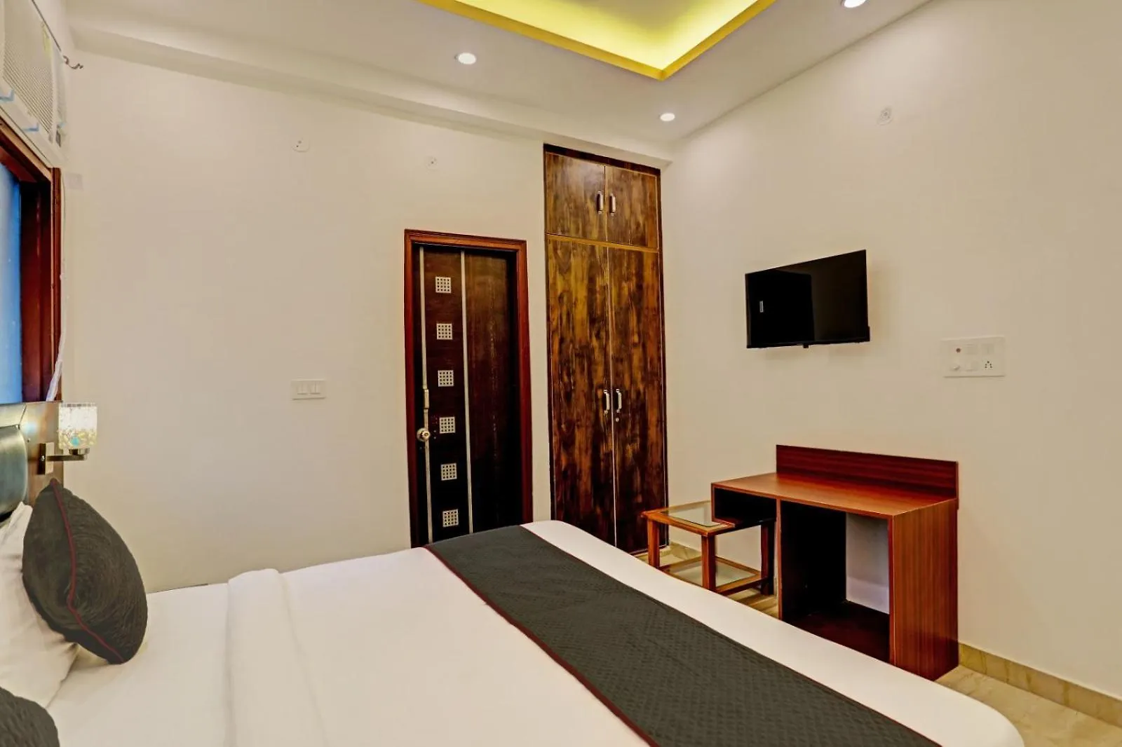 Hotel Golden Prime King New Delhi