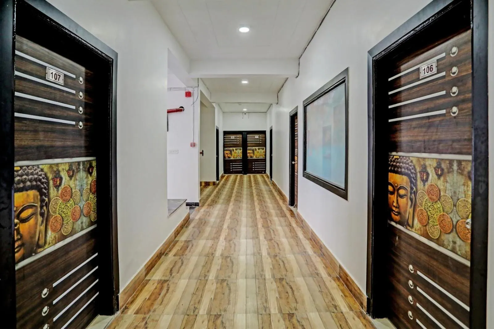 Hotel Golden Prime King New Delhi 4*,